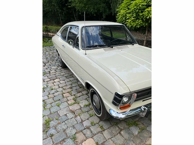 1970 opel olympia oldtimer - afbeelding 70 van  71
