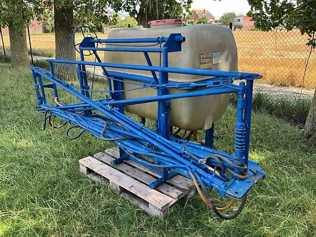 1970 vallaeys mtr14 gedragen veldspuit - afbeelding 1 van  12