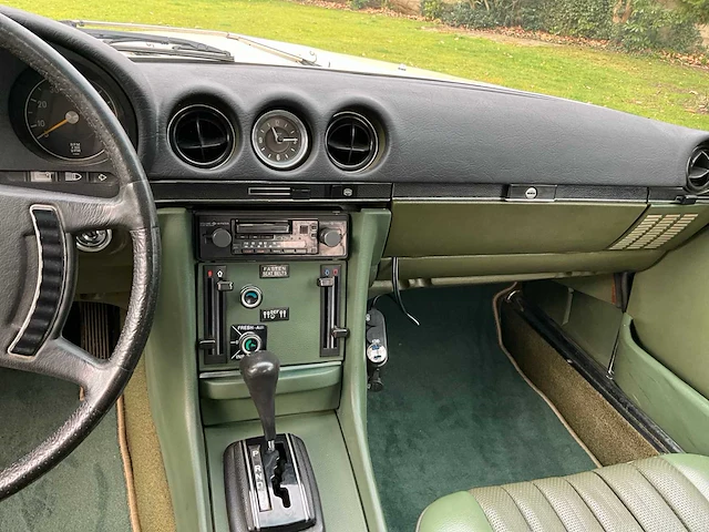 1972 mercedes-benz 350sl oldtimer - afbeelding 18 van  73