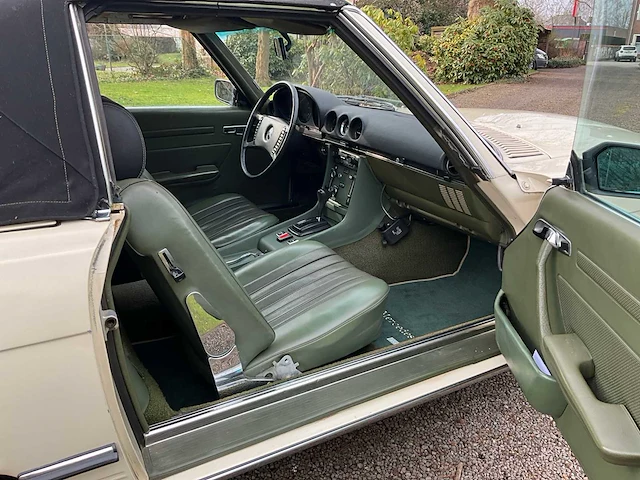 1972 mercedes-benz 350sl oldtimer - afbeelding 28 van  73