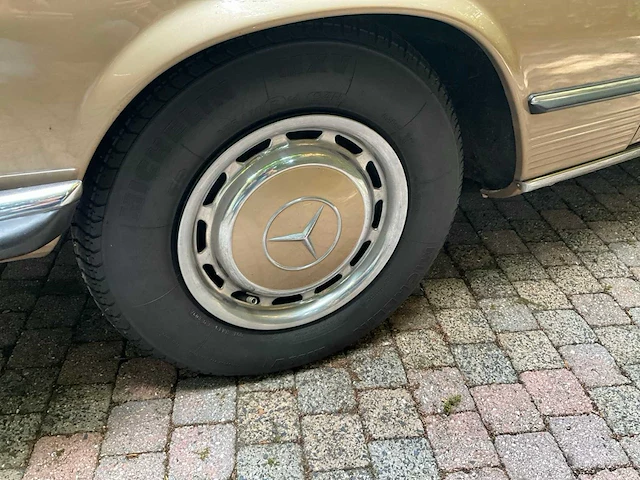 1972 mercedes-benz cabrio 350 sl oldtimer - afbeelding 19 van  38