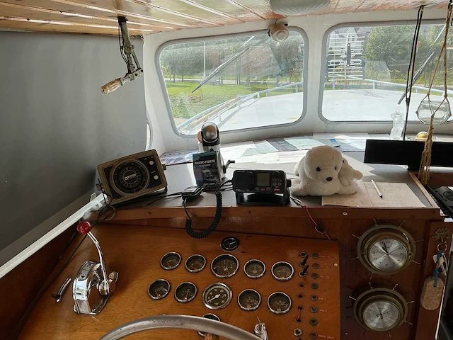 1972 woonboot l’ituri - afbeelding 39 van  56