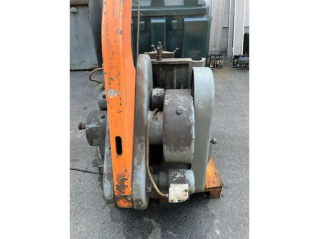 1973 kasto ebs 400 u beugelzaagmachine - afbeelding 5 van  14