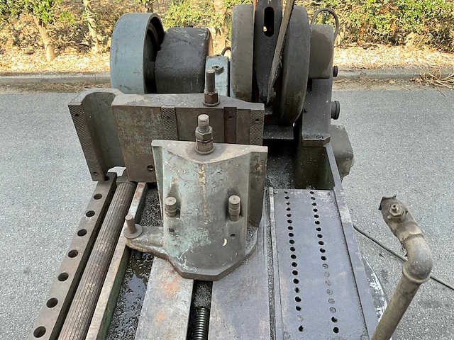 1973 kasto ebs 400 u beugelzaagmachine - afbeelding 12 van  14