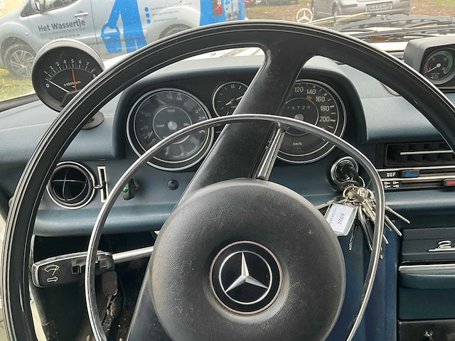 1973 mercedes-benz 230/8 oldtimer - afbeelding 9 van  21
