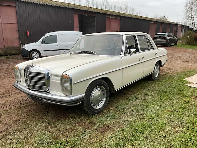 1973 mercedes-benz 230/8 oldtimer - afbeelding 1 van  21