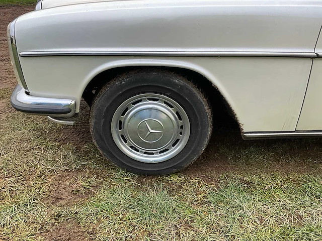 1973 mercedes-benz 230/8 oldtimer - afbeelding 15 van  21