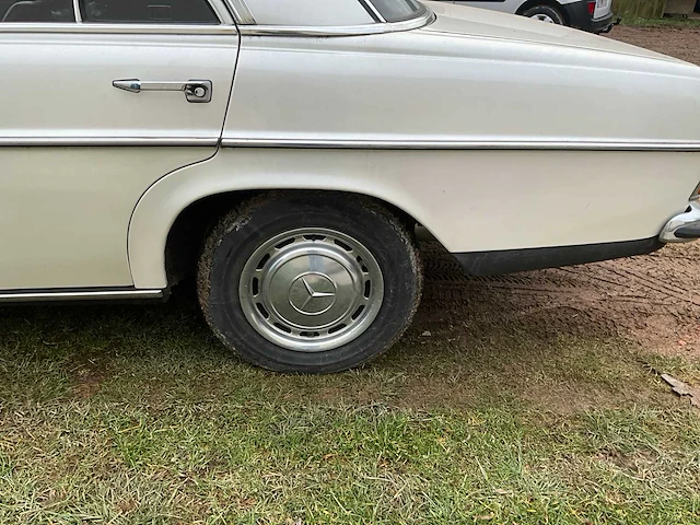 1973 mercedes-benz 230/8 oldtimer - afbeelding 17 van  21