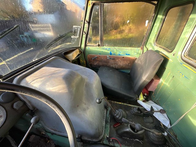 1973 mercedes unimog 406 vrachtwagen - afbeelding 6 van  44
