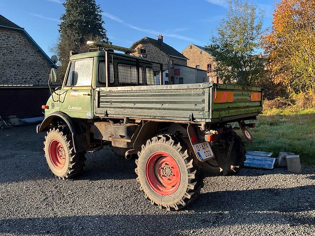 1973 mercedes unimog 406 vrachtwagen - afbeelding 23 van  44