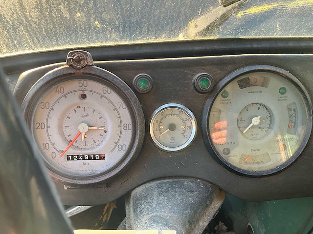 1973 mercedes unimog 406 vrachtwagen - afbeelding 3 van  44