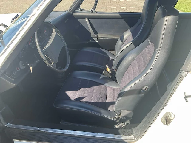 1973 porsche 911 targa 2.4l - afbeelding 11 van  32