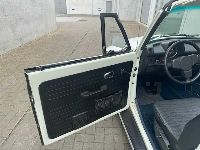 1974 - volkswagen kever karmann cabrio - oldtimer - afbeelding 18 van  53