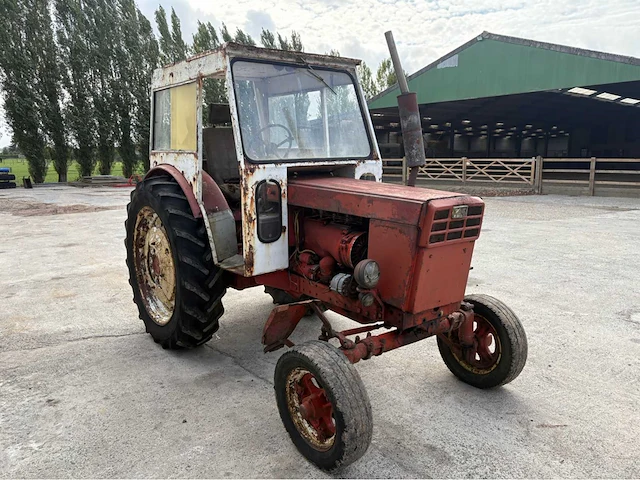 1974 belarus t40 oldtimer tractor - afbeelding 1 van  14