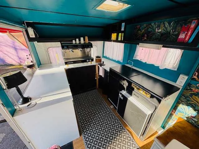 1974 chateau 320 foodtruck - afbeelding 7 van  66