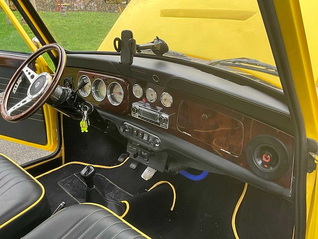 1974 leyland 1000 oldtimer - afbeelding 31 van  45