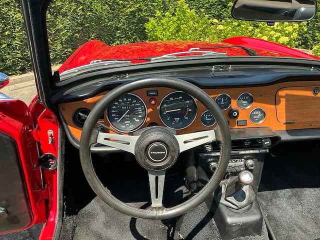1974 tiumph tr6 oldtimer - afbeelding 31 van  43
