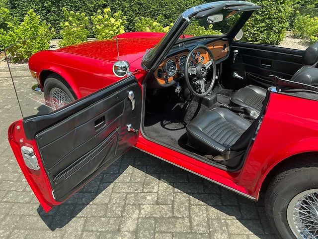 1974 tiumph tr6 oldtimer - afbeelding 33 van  43