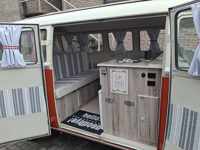 1974 volkswagen t1 camper oldtimer - afbeelding 22 van  51