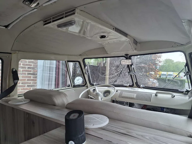 1974 volkswagen t1 camper oldtimer - afbeelding 23 van  51