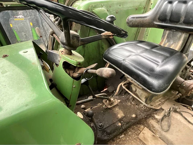1975 fendt farmer 106s turbomatik met voorlader - afbeelding 36 van  53