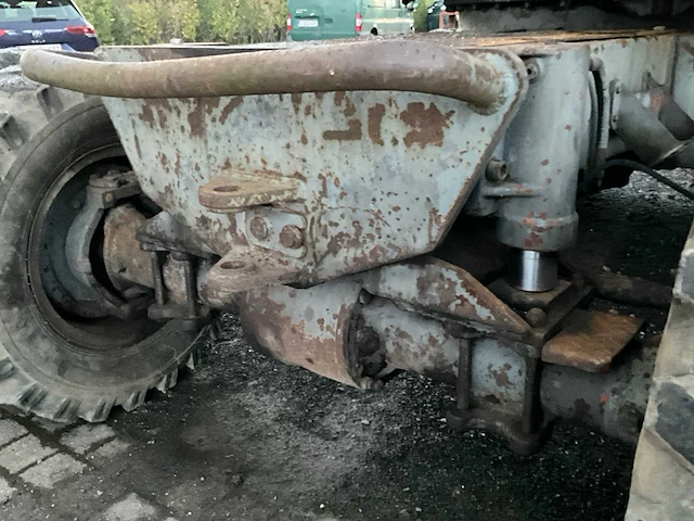 1977 atlas 1302e banden graafmachine - afbeelding 4 van  29