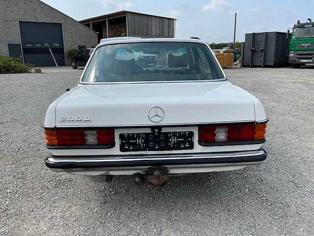 1978 mercedes-benz 200 oldtimer - afbeelding 24 van  29