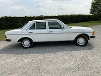 1978 mercedes-benz 200 oldtimer - afbeelding 26 van  29