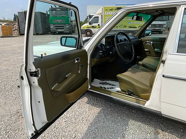 1978 mercedes-benz 200 oldtimer - afbeelding 29 van  29