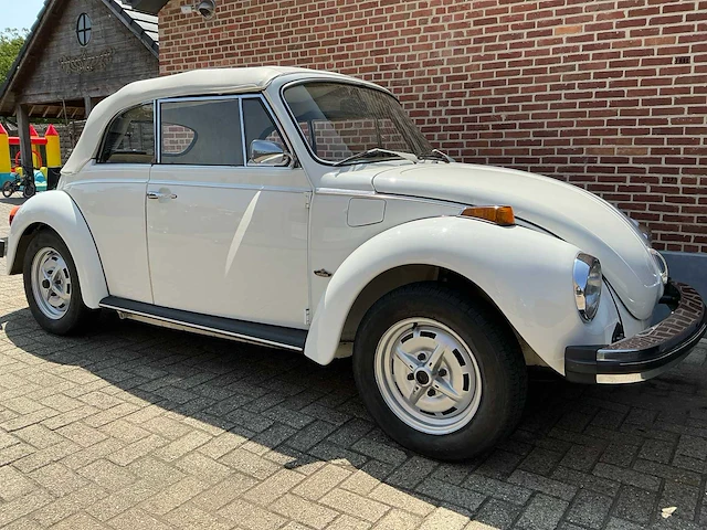 1978 volkswagen cabrio kever 1.6 injectie white edition karmann oldtimer cabrio - afbeelding 23 van  42