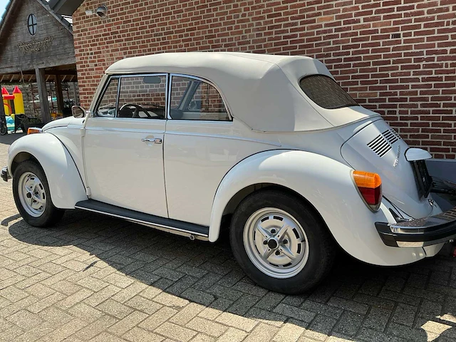 1978 volkswagen cabrio kever 1.6 injectie white edition karmann oldtimer cabrio - afbeelding 41 van  42