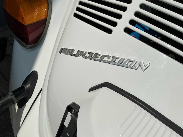 1978 volkswagen cabrio kever 1.6 injectie white edition karmann oldtimer - afbeelding 11 van  42