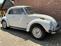 1978 volkswagen cabrio kever 1.6 injectie white edition karmann oldtimer - afbeelding 23 van  42