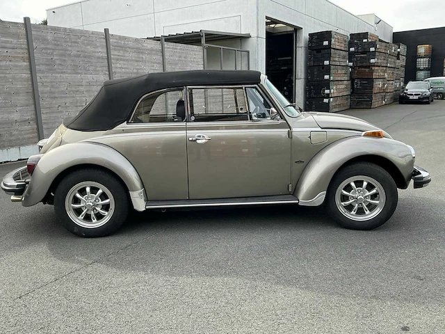 1978 volkswagen kever cabrio oldtimer - afbeelding 32 van  35
