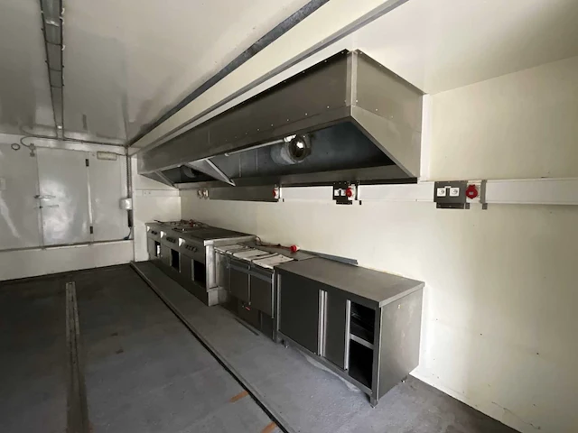 1979 latre oplegger met volledig keuken inbouw - afbeelding 26 van  90