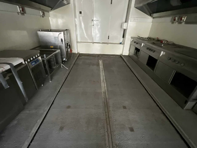 1979 latre oplegger met volledig keuken inbouw - afbeelding 33 van  90
