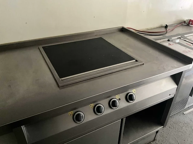 1979 latre oplegger met volledig keuken inbouw - afbeelding 47 van  90