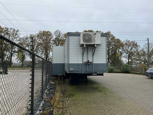 1979 latre oplegger met volledig keuken inbouw - afbeelding 45 van  90