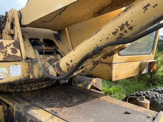 1979 liebherr a901 banden graafmachine - afbeelding 8 van  32