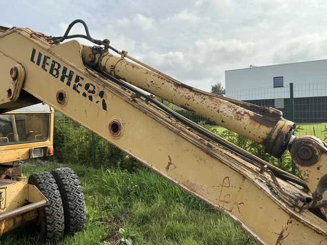 1979 liebherr a901 banden graafmachine - afbeelding 9 van  32