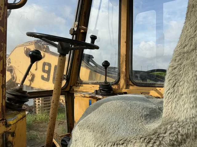 1979 liebherr a901 banden graafmachine - afbeelding 11 van  32