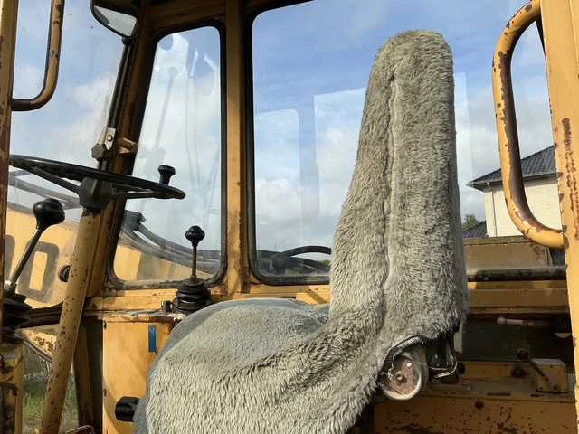 1979 liebherr a901 banden graafmachine - afbeelding 15 van  32