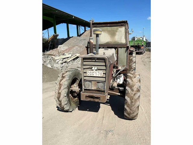 1979 massey ferguson mf 274 oldtimer tractor - afbeelding 9 van  24