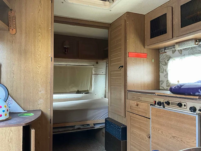 1979 taiga 420 caravan - afbeelding 19 van  19