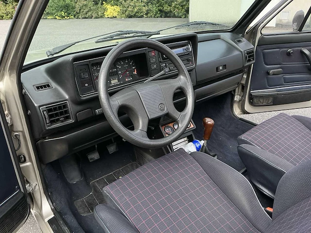 1980 - volkswagen golf 1 cabrio - afbeelding 10 van  45