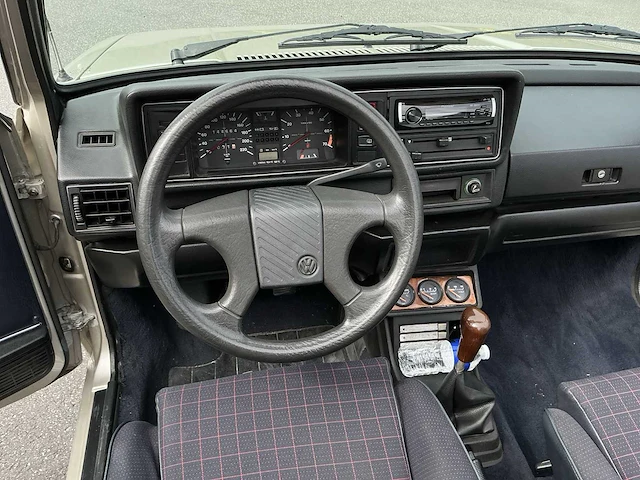 1980 - volkswagen golf 1 cabrio - afbeelding 11 van  45