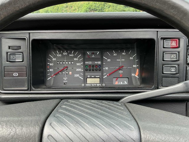 1980 volkswagen golf 1 cabrio met waardeverslag! - afbeelding 7 van  45
