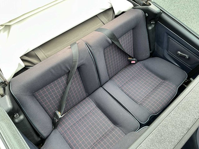 1980 volkswagen golf 1 cabrio met waardeverslag! - afbeelding 14 van  45