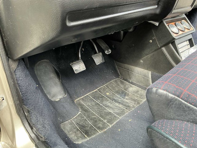 1980 volkswagen golf 1 cabrio met waardeverslag! - afbeelding 24 van  45