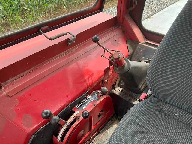 1980 volvo bm t810c - landbouwtractor - afbeelding 36 van  42